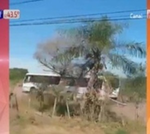 Nanawa: Mujer muere tras caer de un bus  - Paraguay.com