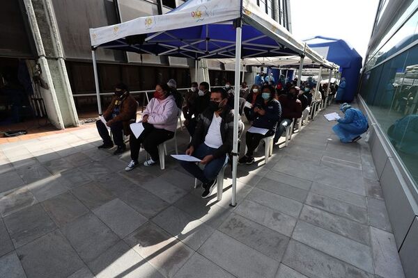 Quito pasa a alerta naranja por descenso de casos - Mundo - ABC Color