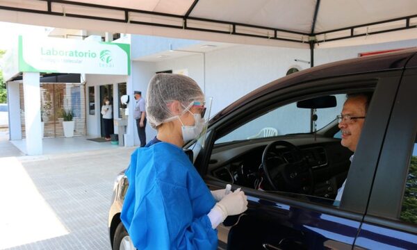 Realizan más de 130 pruebas Covid por día en autolab de Tesãi