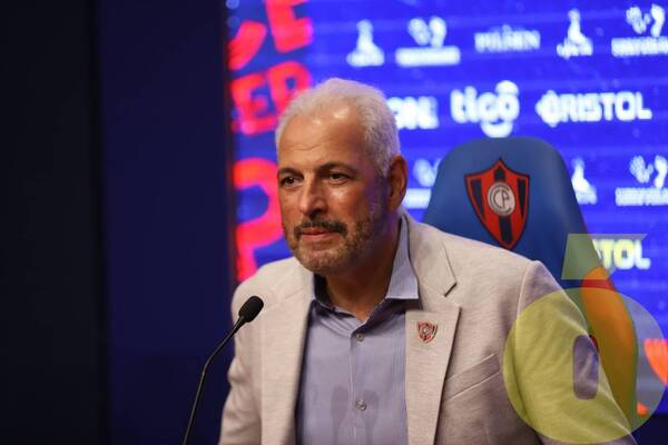 Crónica / Zapag: “Estamos detrás del 9; hay dos 9 en realidad”