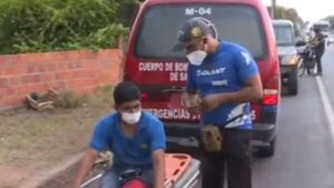 Acusan a policías de intentar robar a accidentado durante procedimiento