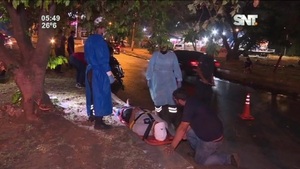 Choque de motocicletas en Lambaré - SNT