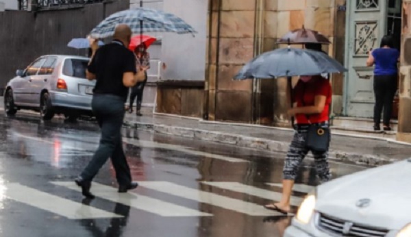 Anuncian lluvias con tormentas eléctricas para este martes