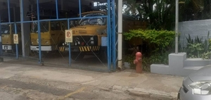 Diario HOY | Hidrante ubicado frente a cuartel de bomberos no funciona desde hace más de un año