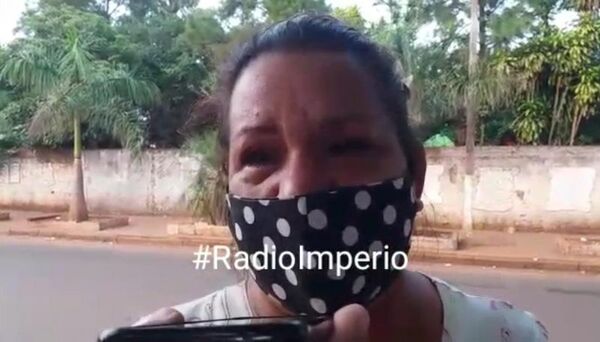 Mujer clama por una sala de terapia para su madre de 67 años enferma