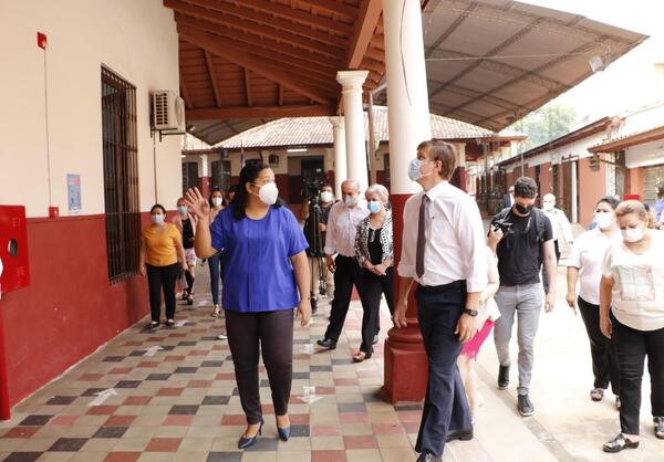 Articulan la mayor cantidad de recursos para mejorar la infraestructura escolar - .::Agencia IP::.