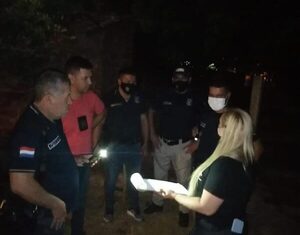 Rescatan a adolescente que era obligado a filmar actos sexuales entre su madre y su padrastro