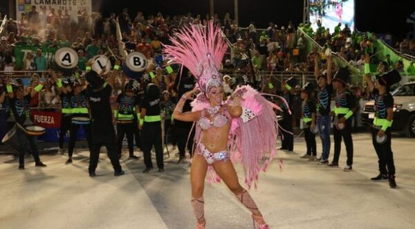 Carnaval alternativo en Encarnación