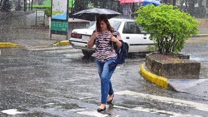 Tan ansiada lluvia llegaría al 80% del país este miércoles, según DMH