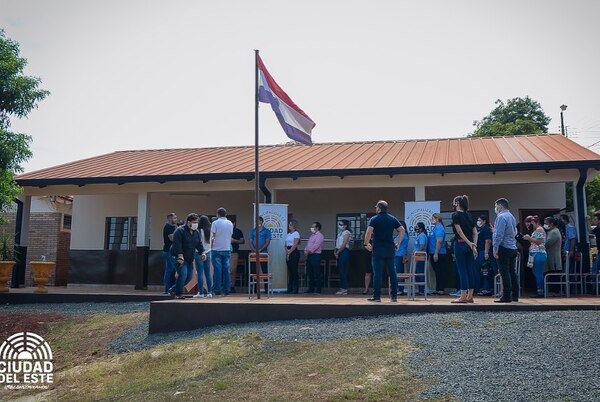 Inauguran obras en escuela Bello Horizonte, pero falta de agua pasa desapercibida - La Clave