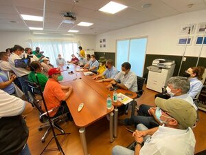 Realizan evaluación tras incendios forestales en la zona de reserva de Yacyretá   - .::Agencia IP::.
