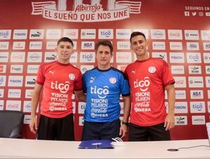 Conferencia: la Albirroja se prepara para el duelo ante Uruguay · Radio Monumental 1080 AM