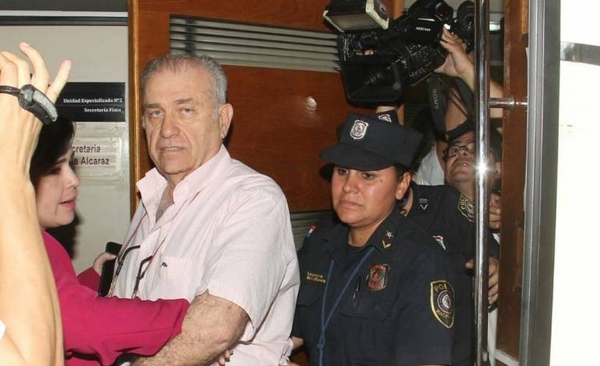 Diario HOY | Defensa de Ramón González Daher insiste en anular imputación el robo de cheques