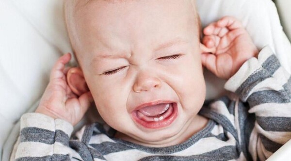 Cómo actuar ante la otitis: atención con la comezón, sensación de oído tapado o dolor