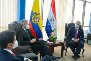 Abdo, recuperado del covid, viaja mañana a cumbre presidencial en Cartagena de Indias - Nacionales - ABC Color