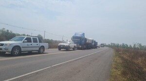 Indígenas cierran la ruta Transchaco y se generan kilómetros de caos
