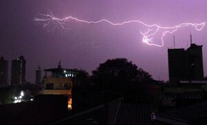 Los seis departamentos donde se anuncian tormentas esta noche - Nacionales - ABC Color