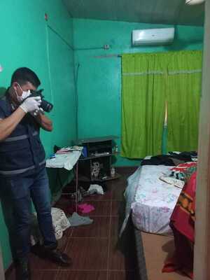 Le robaron más de G. 22 millones mientras estaba de viaje - La Clave