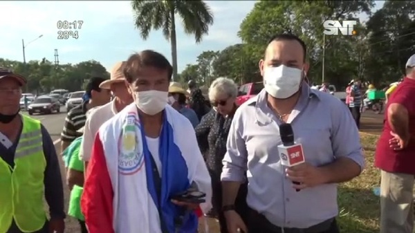 Exfuncionarios de Itaipú cierran ruta - SNT