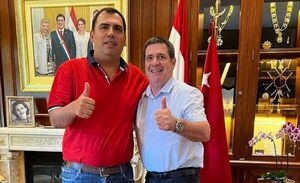 GOBERNADOR DE CAAZAPÁ ABANDONA OFICIALISMO Y SE UNE A HC - Itapúa Noticias