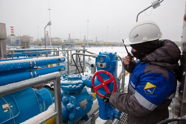 Crisis en Ucrania: EE.UU reforzará los envíos de gas y petróleo a Europa si Rusia corta el suministro