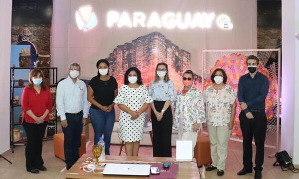 FITUR: Paraguay promueve las Misiones Jesuíticas, el Chaco y el Pantanal con sus impresionantes escenarios naturales.