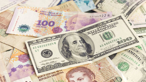 Argentina: El dólar blue supera los $220 y rompe un nuevo récord