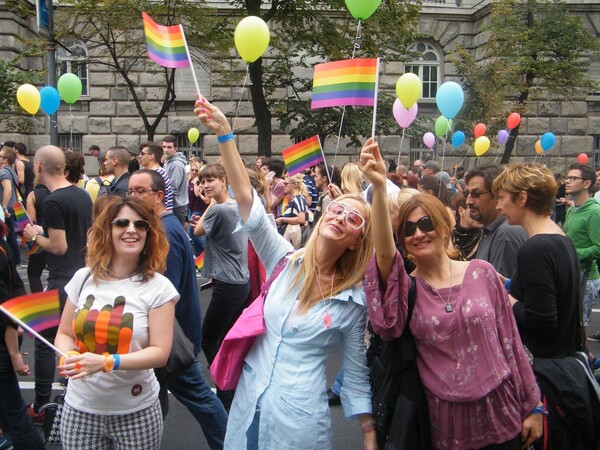 Francia prohíbe por ley las terapias de conversión para personas LGBT+ - Megacadena — Últimas Noticias de Paraguay