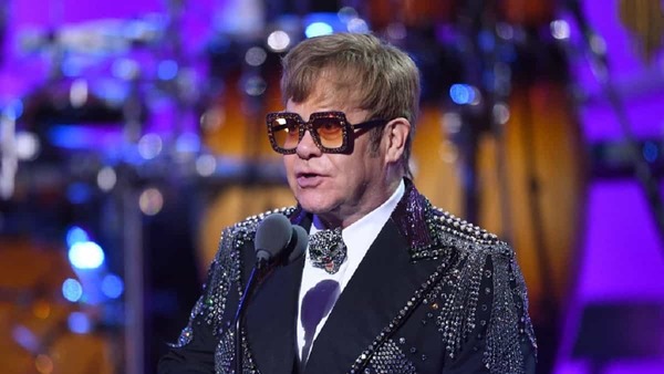 Elton John da positivo al covid-19 y suspende dos shows de gira por EEUU