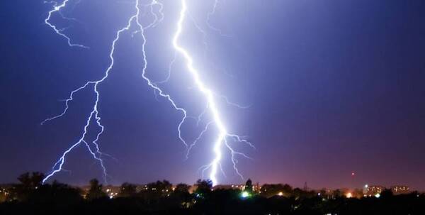 Crónica / ¡Atajate! Meteorología anuncia lluvias, vientos, granizo, ere eréa voi para esta tarde y mañana