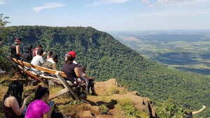Cierran temporalmente el cerro Tres Kandú tras asalto a turistas - Noticiero Paraguay