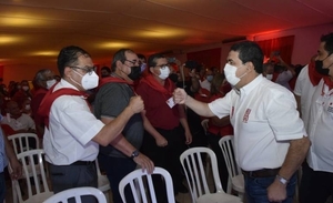 Diario HOY | Velázquez anuncia dupla colorada a pedido de convencionales