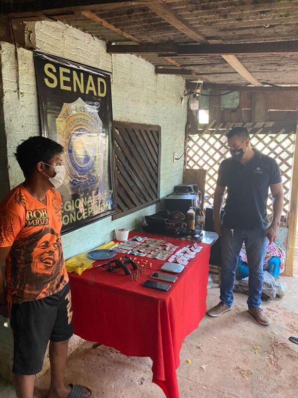 Detienen en Concepción a joven con crack para comerciar