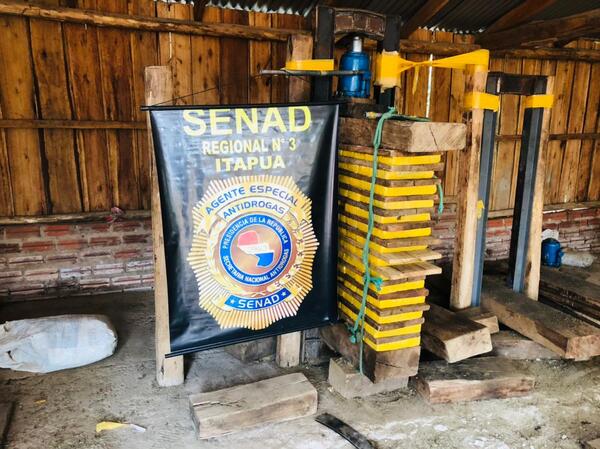 Senad detectó en Caazapá un depósito narco con casi 18 toneladas de marihuana - .::Agencia IP::.