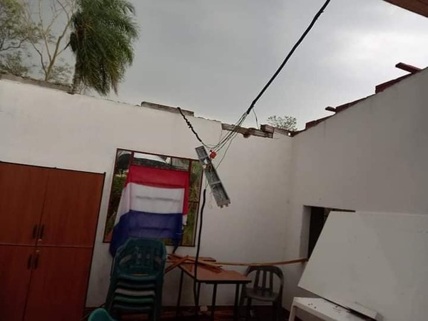 TEMPORAL DESTECHÓ CENTRO COMUNITARIO DE JOSÉ L. OVIEDO - Itapúa Noticias