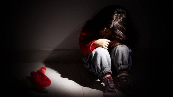 Diario HOY | Niña pidió auxilio a su vecina por los maltratos que sufría en su casa
