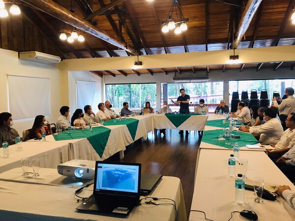 Presentan proyecto de desarrollo a empresas exportadoras de Itapúa - .::Agencia IP::.