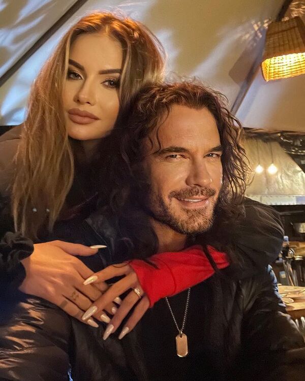 Mario Cimarro, “Juan Reyes” de Pasión de Gavilanes, felicitó a la musa de su vida - Gente - ABC Color