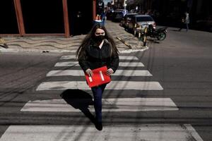 Covid: Como el gobierno no impone restricciones, plantean que lo haga la misma ciudadanía - ADN Digital