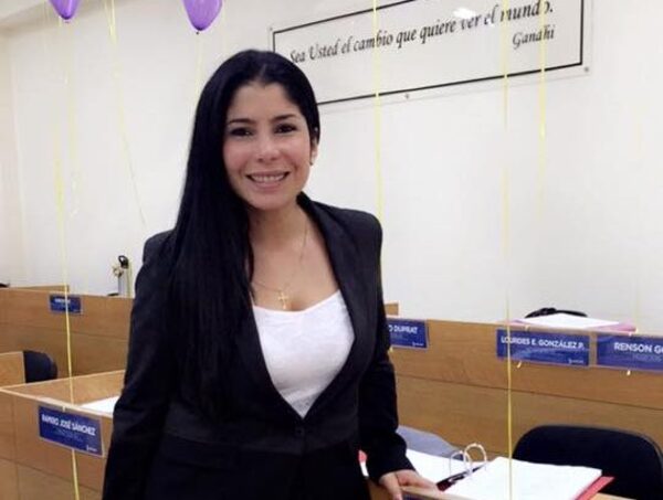 Paola Gaete sufrió tres paros por esclerodermia sistémica, según informe · Radio Monumental 1080 AM