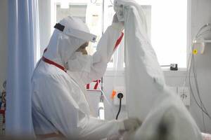 Crónica / "Nos vamos a morir todos acá", he'i que pacientes ligan covid en el propio Hospital
