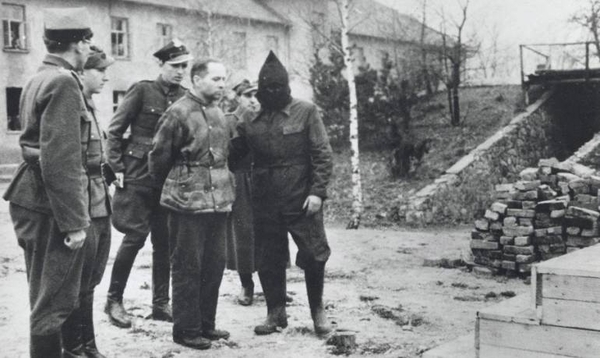 Diario HOY | La historia del “animal de Auschwitz”: estricta educación católica para un asesino atroz