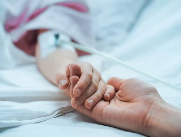 Padre de transplantada: "tuvimos que mudarnos al Brasil para que mi hija acceda al tratamiento" · Radio Monumental 1080 AM
