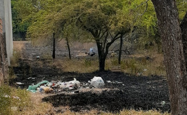 Denuncian quema irregular de basura en Luque