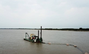 Diario HOY | MOPC adjudicó dragado del río Paraná a dos empresas