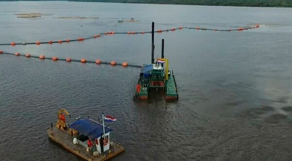 MOPC adjudicó dragado del río Paraná a dos empresas