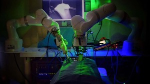 Un robot cirujano experimental pudo operar sin ayuda humana