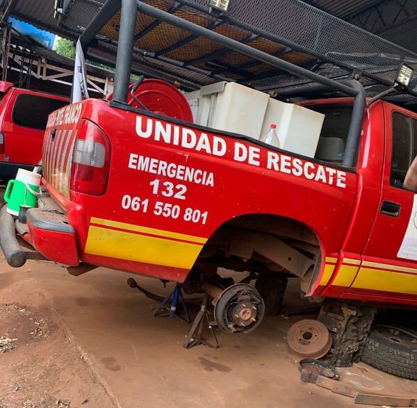 Buscan evitar cierre de cuartel de bomberos de Franco con pollada - La Clave