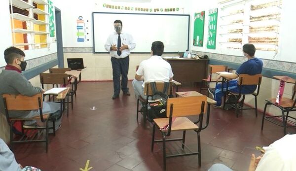 Educación llamará a concurso para cubrir 10.000 puestos docentes para el año lectivo 2022