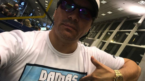 Crónica / ¡Ouuu hina! Pablito Lescano mostró su hoja de ruta en Paraguay